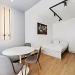 Topolowa Modern By Bookinghost 公寓